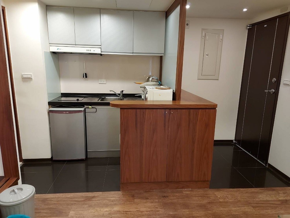 Sec. 2, Zhongshan N. Rd. 1LDK+Den+Washitsu