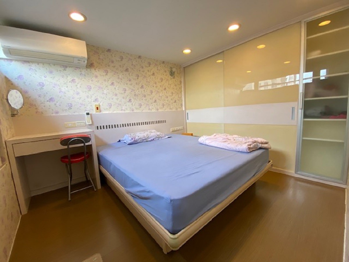 Songjiang Rd. 2LDK+Storage 