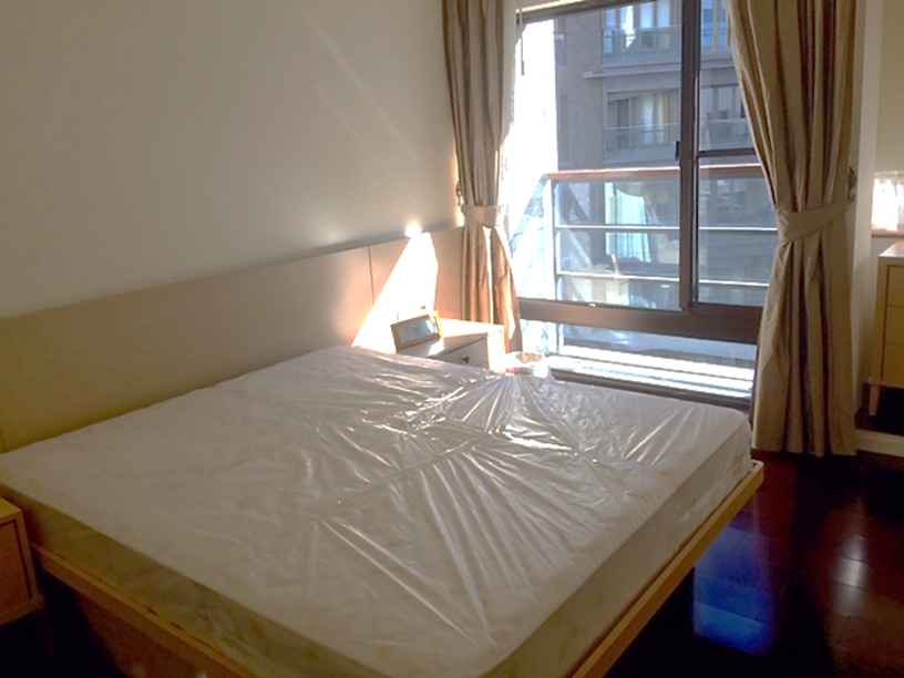 Sec. 1, Donghua St. 3LDK+Den