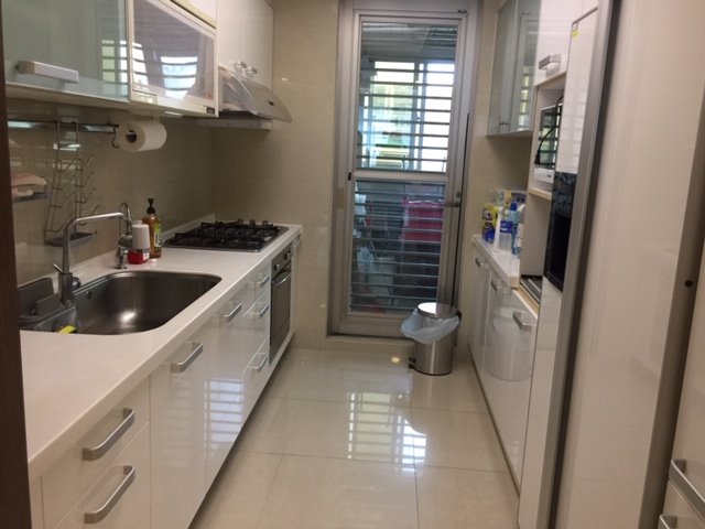 Sec. 6, Zhongshan N. Rd. 3LDK+Den