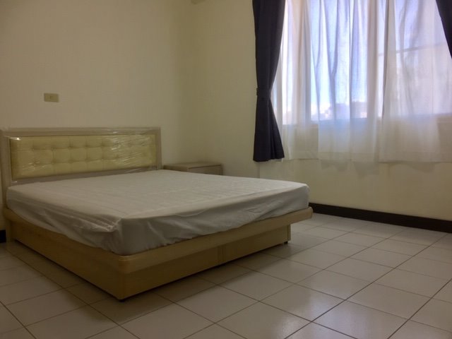 Sec. 2, Zhongshan N. Rd. 3LDK