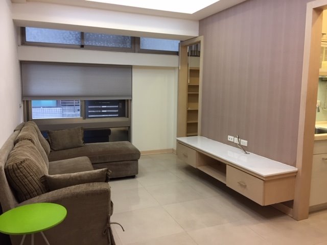 Sec. 1, Minsheng E. Rd. 2LDK